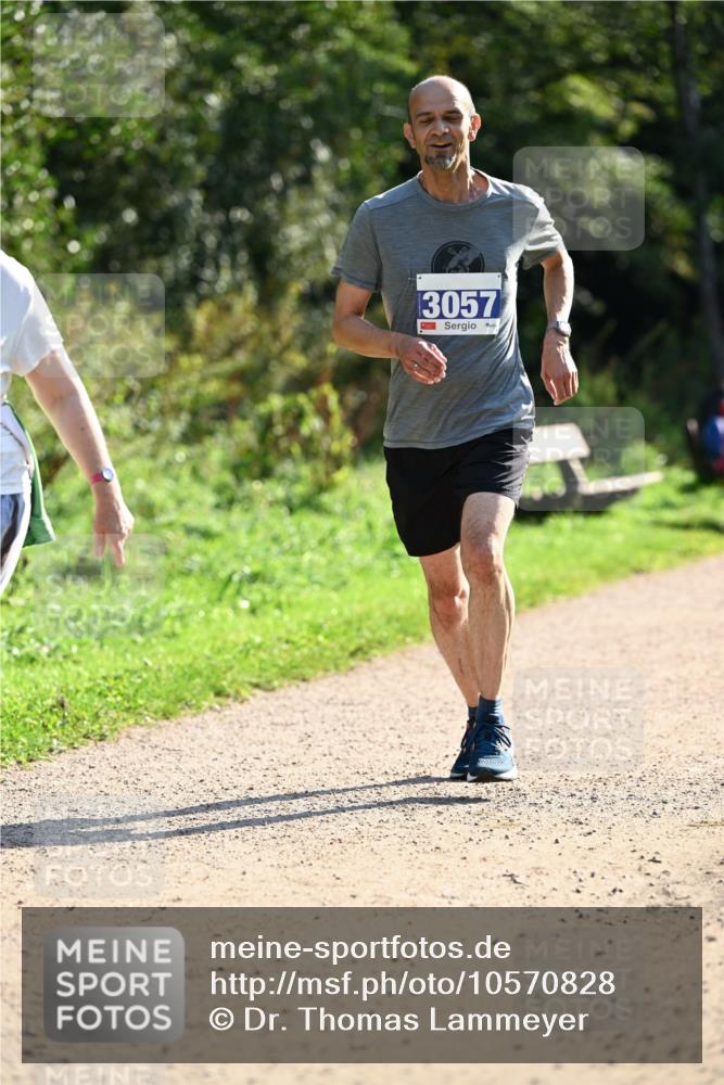 27.09.2026 - 35. Volkslauf durch das schöne Alstertal Dr. Thomas Lammeyer http://msf.ph/oto/10570828 27.09.2026 11:15:48 Laufen 3057 meine-sportfotos.de