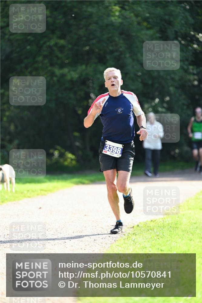 27.09.2026 - 35. Volkslauf durch das schöne Alstertal Dr. Thomas Lammeyer http://msf.ph/oto/10570841 27.09.2026 11:15:54 Laufen 3398 meine-sportfotos.de