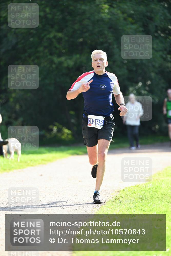 27.09.2026 - 35. Volkslauf durch das schöne Alstertal Dr. Thomas Lammeyer http://msf.ph/oto/10570843 27.09.2026 11:15:54 Laufen 3398 meine-sportfotos.de