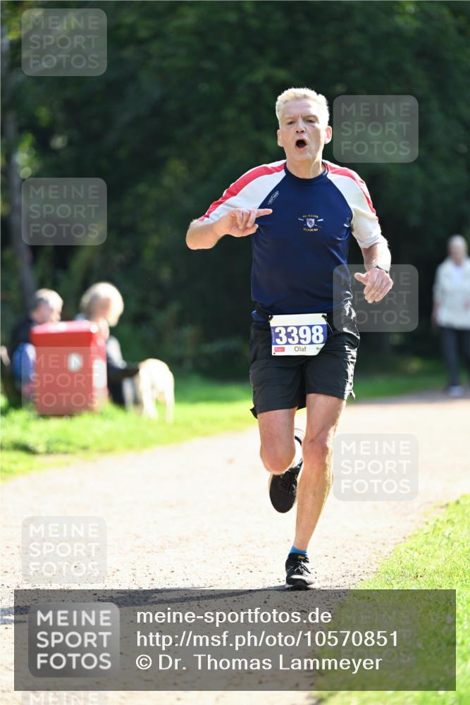 27.09.2026 - 35. Volkslauf durch das schöne Alstertal Dr. Thomas Lammeyer http://msf.ph/oto/10570851 27.09.2026 11:15:55 Laufen 3398 meine-sportfotos.de