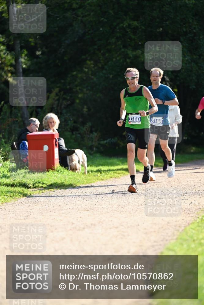 27.09.2026 - 35. Volkslauf durch das schöne Alstertal Dr. Thomas Lammeyer http://msf.ph/oto/10570862 27.09.2026 11:16:00 Laufen 3380, 3166 meine-sportfotos.de
