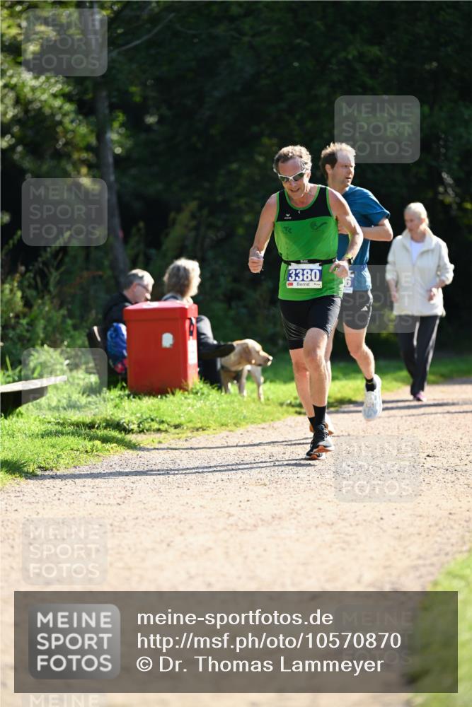 27.09.2026 - 35. Volkslauf durch das schöne Alstertal Dr. Thomas Lammeyer http://msf.ph/oto/10570870 27.09.2026 11:16:00 Laufen 3380 meine-sportfotos.de