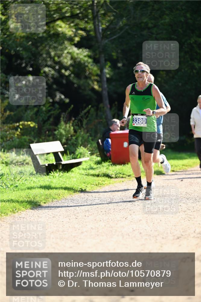 27.09.2026 - 35. Volkslauf durch das schöne Alstertal Dr. Thomas Lammeyer http://msf.ph/oto/10570879 27.09.2026 11:16:01 Laufen 3380 meine-sportfotos.de