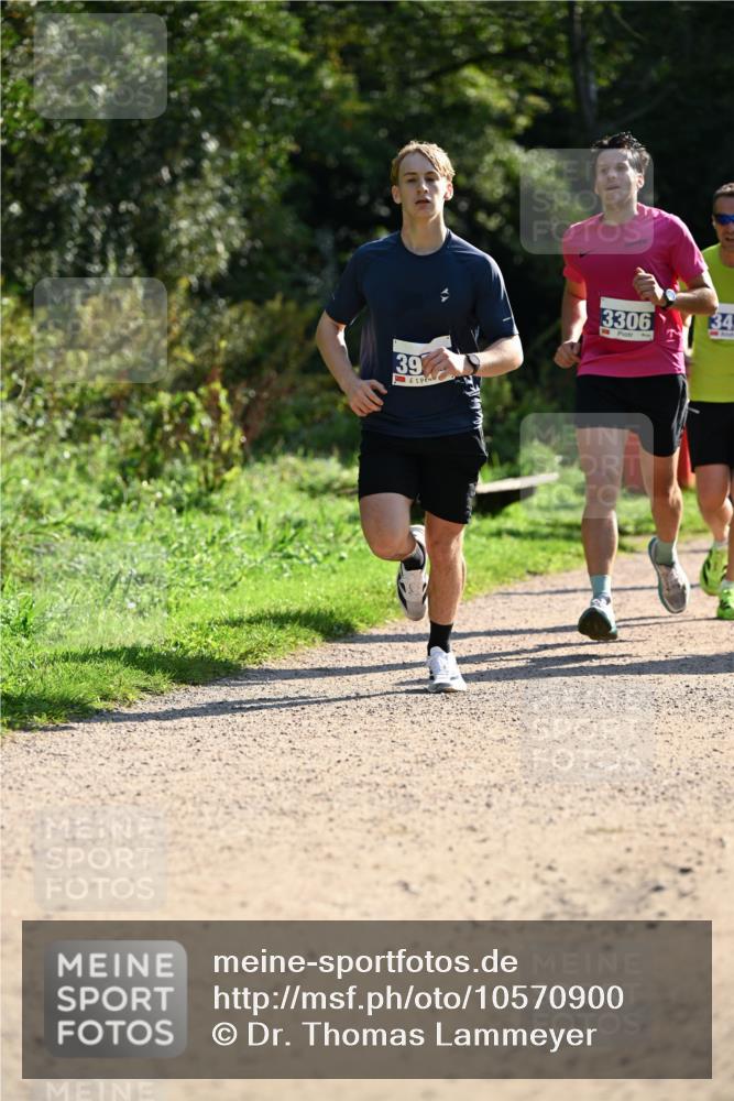 27.09.2026 - 35. Volkslauf durch das schöne Alstertal Dr. Thomas Lammeyer http://msf.ph/oto/10570900 27.09.2026 11:16:05 Laufen 39, 3306, 34 meine-sportfotos.de