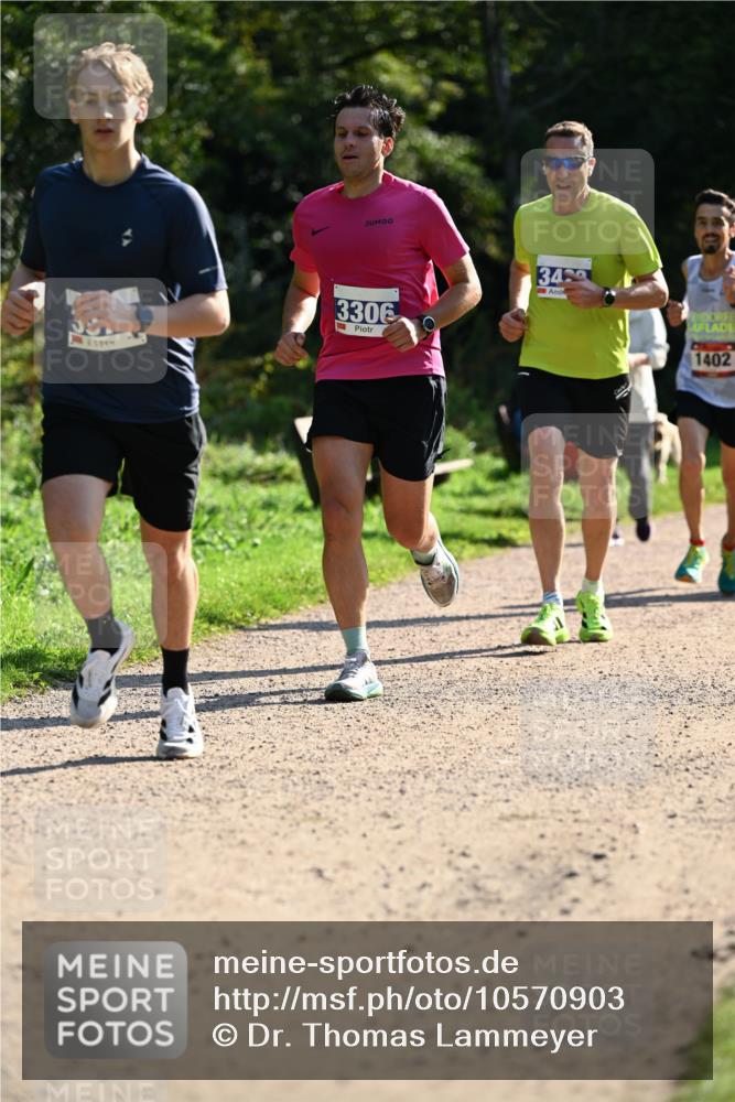 27.09.2026 - 35. Volkslauf durch das schöne Alstertal Dr. Thomas Lammeyer http://msf.ph/oto/10570903 27.09.2026 11:16:06 Laufen 3306, 34, 1402 meine-sportfotos.de