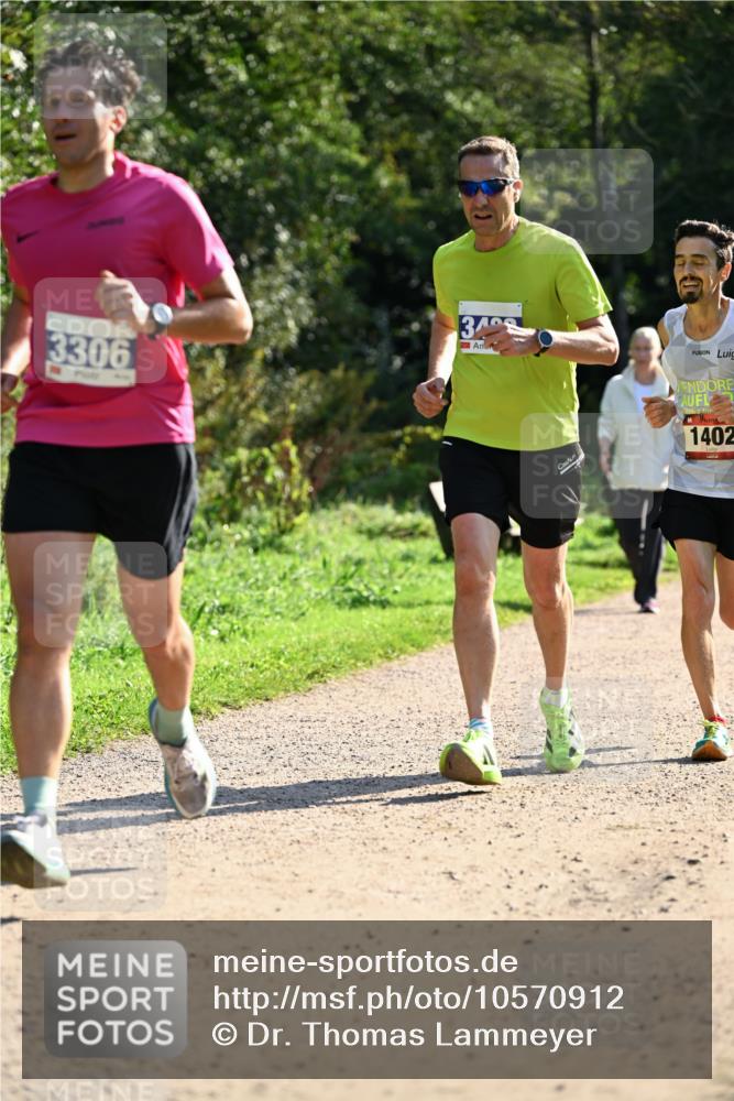 27.09.2026 - 35. Volkslauf durch das schöne Alstertal Dr. Thomas Lammeyer http://msf.ph/oto/10570912 27.09.2026 11:16:08 Laufen 3306, 34, 1402 meine-sportfotos.de