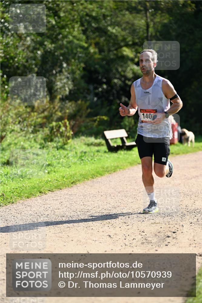 27.09.2026 - 35. Volkslauf durch das schöne Alstertal Dr. Thomas Lammeyer http://msf.ph/oto/10570939 27.09.2026 11:16:19 Laufen 140 meine-sportfotos.de