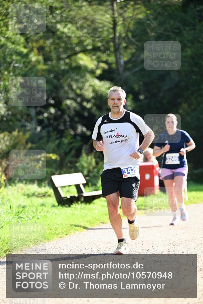 27.09.2026 - 35. Volkslauf durch das schöne Alstertal Dr. Thomas Lammeyer http://msf.ph/oto/10570948 27.09.2026 11:16:28 Laufen 342 meine-sportfotos.de