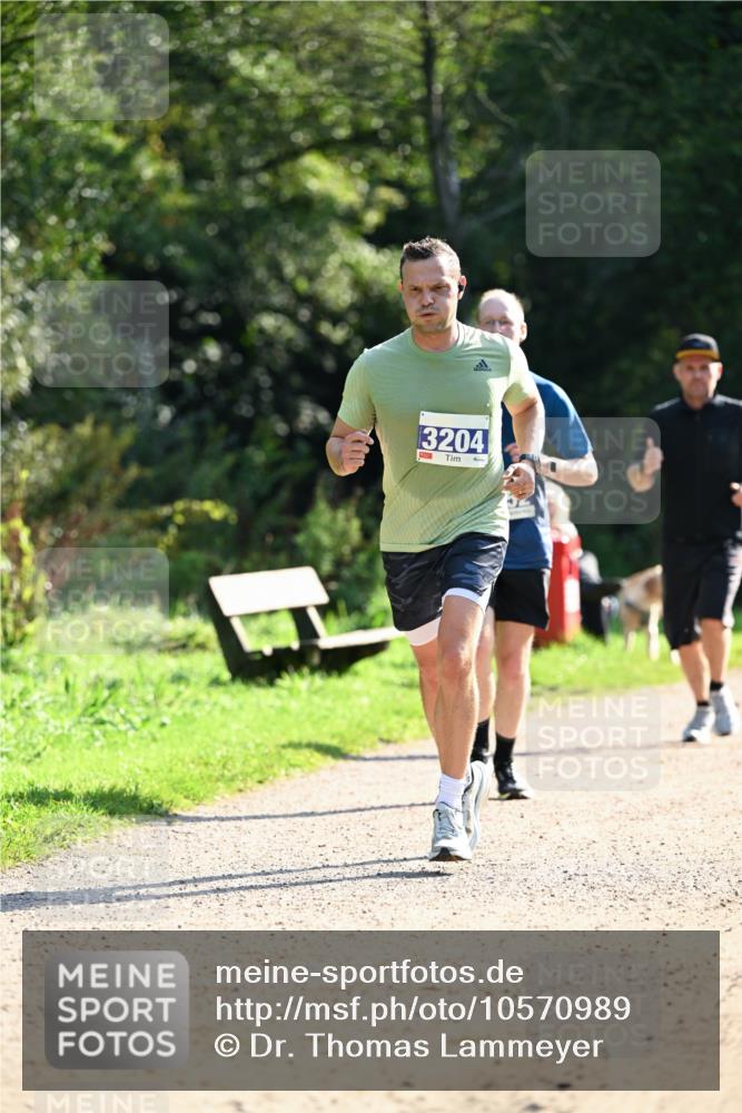 27.09.2026 - 35. Volkslauf durch das schöne Alstertal Dr. Thomas Lammeyer http://msf.ph/oto/10570989 27.09.2026 11:16:34 Laufen 3204 meine-sportfotos.de
