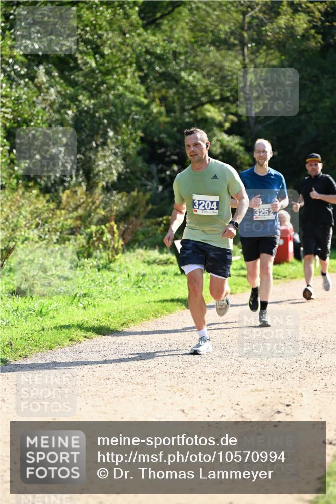 27.09.2026 - 35. Volkslauf durch das schöne Alstertal Dr. Thomas Lammeyer http://msf.ph/oto/10570994 27.09.2026 11:16:34 Laufen 3204, 3252 meine-sportfotos.de