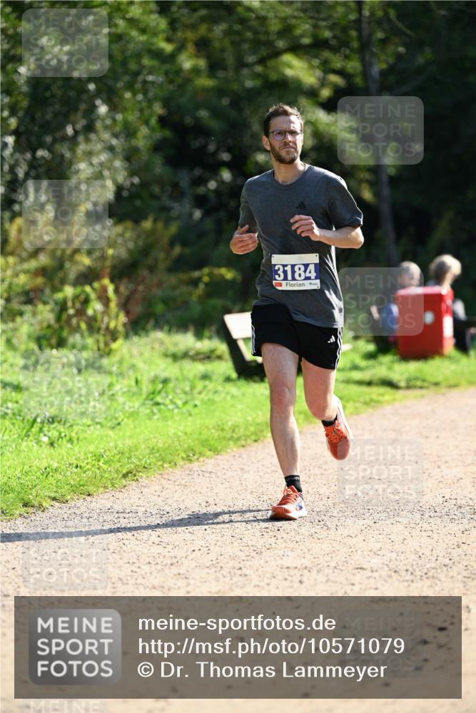 27.09.2026 - 35. Volkslauf durch das schöne Alstertal Dr. Thomas Lammeyer http://msf.ph/oto/10571079 27.09.2026 11:17:04 Laufen 3184 meine-sportfotos.de
