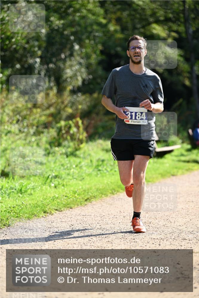 27.09.2026 - 35. Volkslauf durch das schöne Alstertal Dr. Thomas Lammeyer http://msf.ph/oto/10571083 27.09.2026 11:17:04 Laufen 3184 meine-sportfotos.de