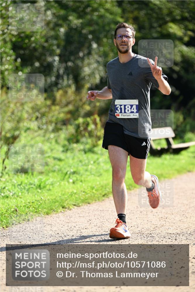 27.09.2026 - 35. Volkslauf durch das schöne Alstertal Dr. Thomas Lammeyer http://msf.ph/oto/10571086 27.09.2026 11:17:05 Laufen 3184 meine-sportfotos.de