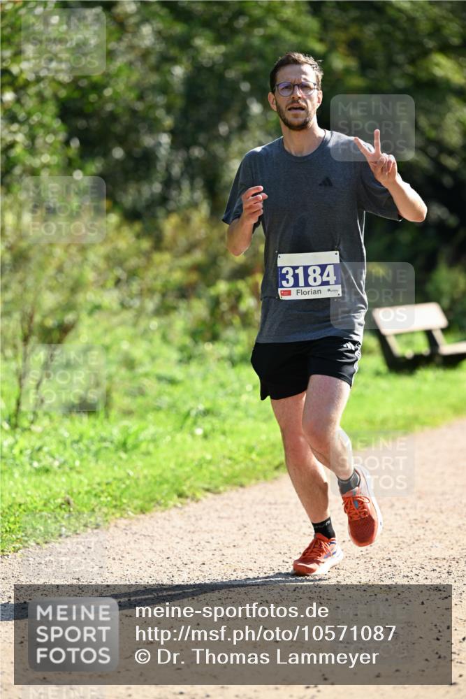 27.09.2026 - 35. Volkslauf durch das schöne Alstertal Dr. Thomas Lammeyer http://msf.ph/oto/10571087 27.09.2026 11:17:05 Laufen 3184 meine-sportfotos.de