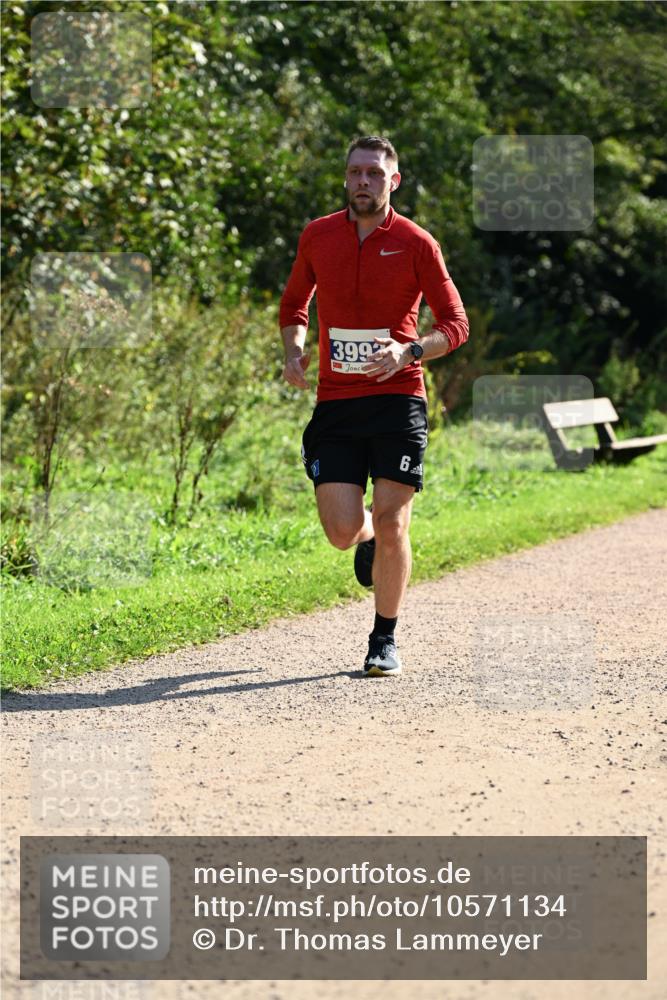 27.09.2026 - 35. Volkslauf durch das schöne Alstertal Dr. Thomas Lammeyer http://msf.ph/oto/10571134 27.09.2026 11:17:21 Laufen 3992, 6 meine-sportfotos.de