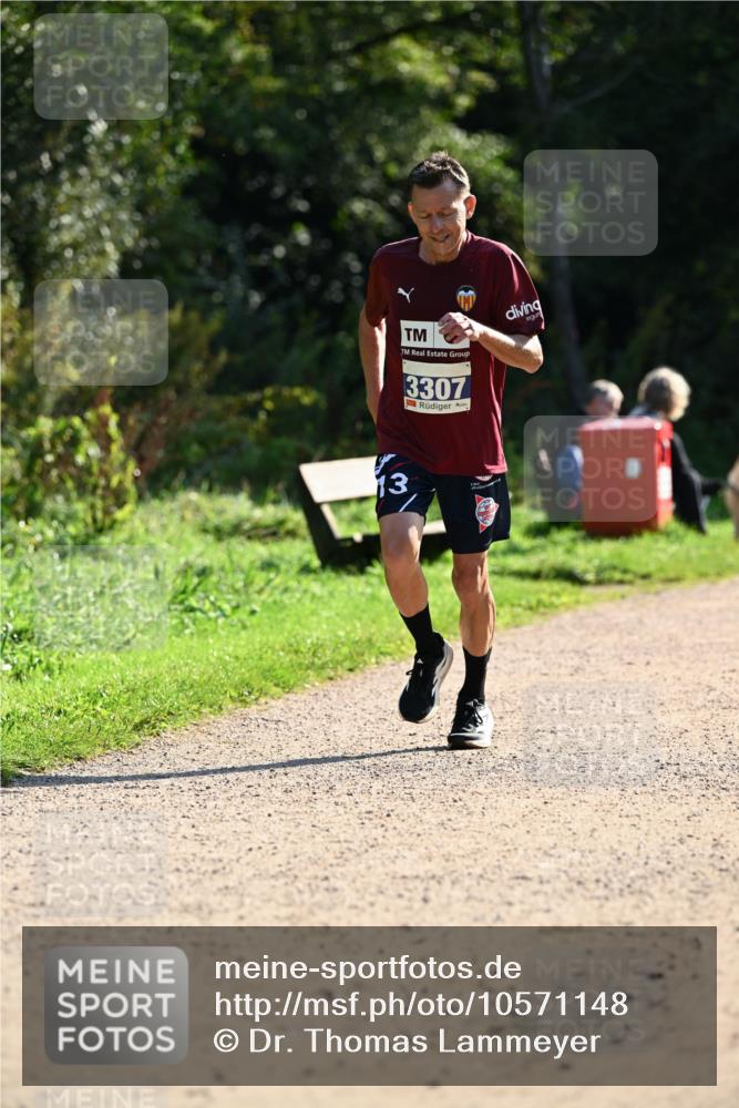 27.09.2026 - 35. Volkslauf durch das schöne Alstertal Dr. Thomas Lammeyer http://msf.ph/oto/10571148 27.09.2026 11:17:31 Laufen 13, 3307 meine-sportfotos.de