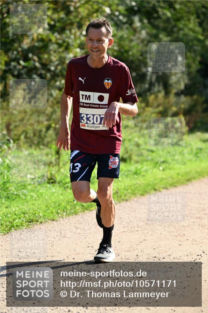 27.09.2026 - 35. Volkslauf durch das schöne Alstertal Dr. Thomas Lammeyer http://msf.ph/oto/10571171 27.09.2026 11:17:34 Laufen 3307, 13 meine-sportfotos.de