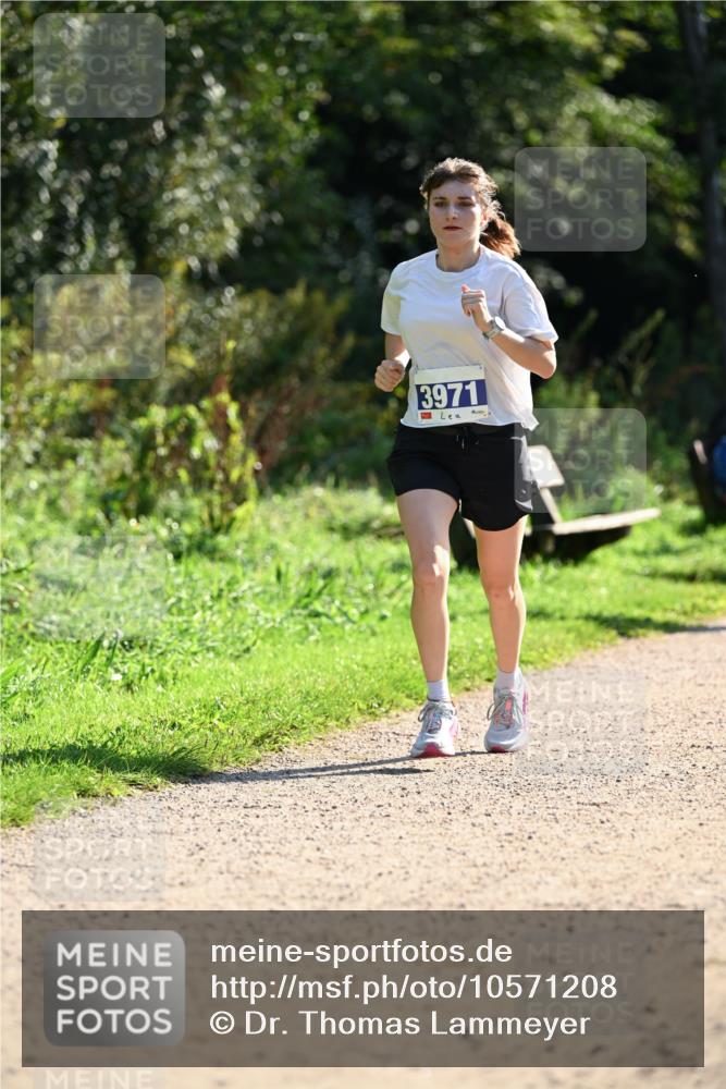 27.09.2026 - 35. Volkslauf durch das schöne Alstertal Dr. Thomas Lammeyer http://msf.ph/oto/10571208 27.09.2026 11:17:46 Laufen 3971 meine-sportfotos.de