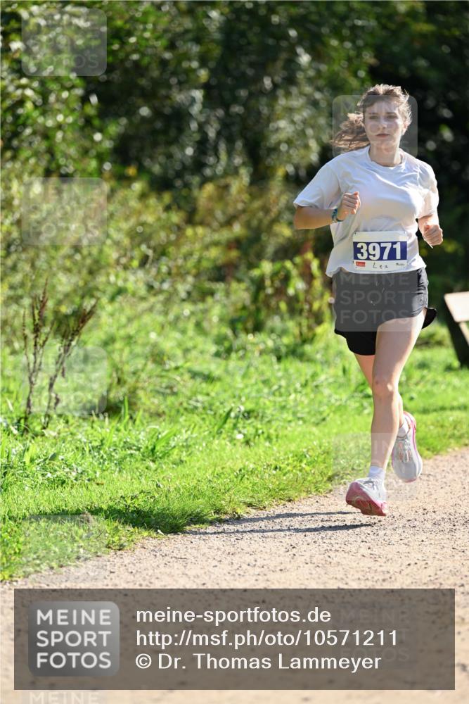 27.09.2026 - 35. Volkslauf durch das schöne Alstertal Dr. Thomas Lammeyer http://msf.ph/oto/10571211 27.09.2026 11:17:46 Laufen 3971 meine-sportfotos.de