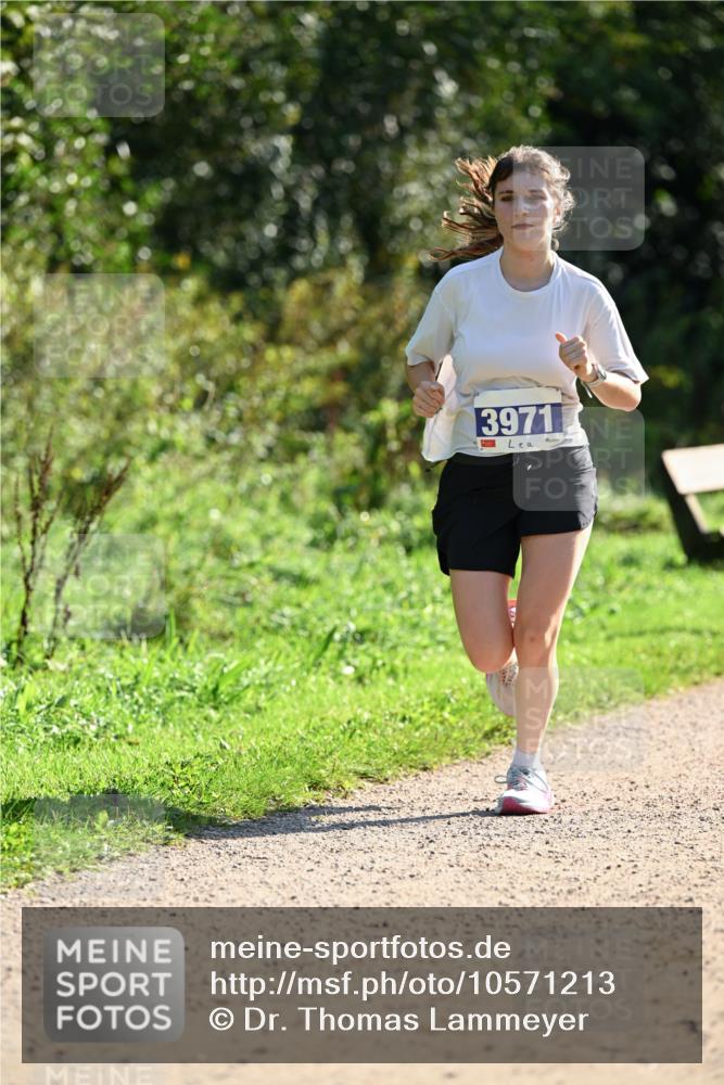 27.09.2026 - 35. Volkslauf durch das schöne Alstertal Dr. Thomas Lammeyer http://msf.ph/oto/10571213 27.09.2026 11:17:46 Laufen 3971 meine-sportfotos.de