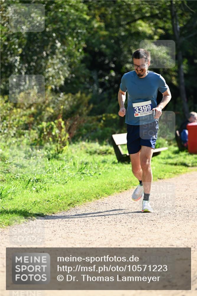 27.09.2026 - 35. Volkslauf durch das schöne Alstertal Dr. Thomas Lammeyer http://msf.ph/oto/10571223 27.09.2026 11:17:48 Laufen 3399 meine-sportfotos.de