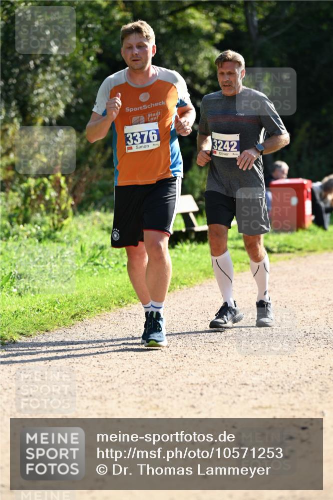 27.09.2026 - 35. Volkslauf durch das schöne Alstertal Dr. Thomas Lammeyer http://msf.ph/oto/10571253 27.09.2026 11:17:53 Laufen 3376, 3242 meine-sportfotos.de
