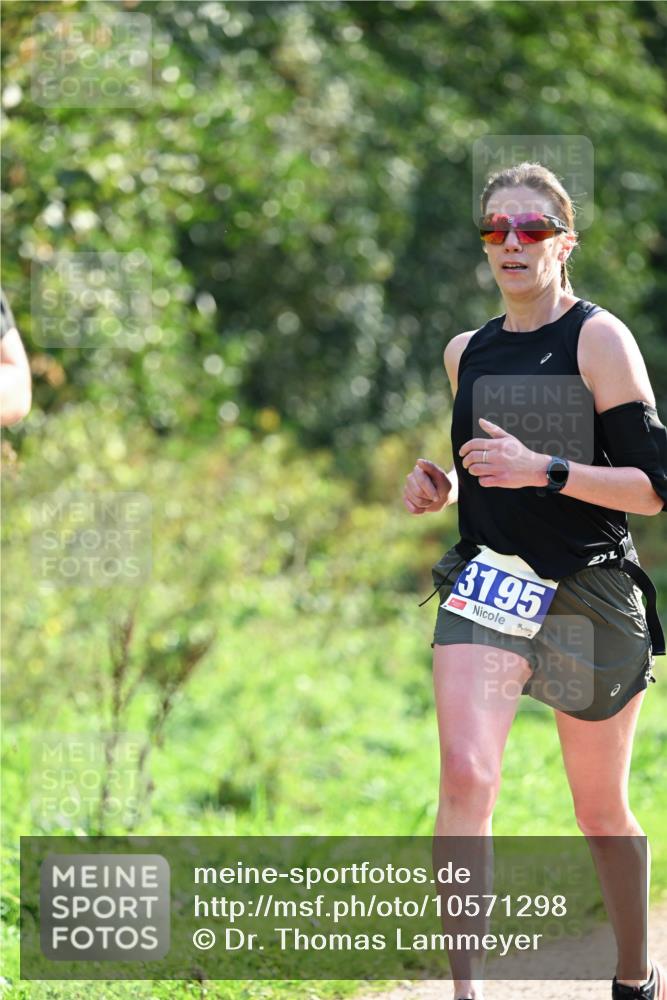 27.09.2026 - 35. Volkslauf durch das schöne Alstertal Dr. Thomas Lammeyer http://msf.ph/oto/10571298 27.09.2026 11:18:17 Laufen 3195 meine-sportfotos.de