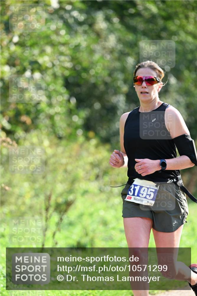 27.09.2026 - 35. Volkslauf durch das schöne Alstertal Dr. Thomas Lammeyer http://msf.ph/oto/10571299 27.09.2026 11:18:17 Laufen 3195 meine-sportfotos.de