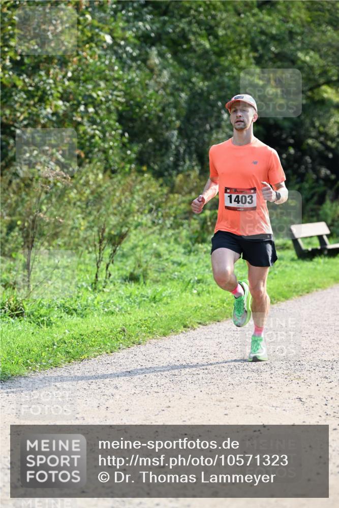 27.09.2026 - 35. Volkslauf durch das schöne Alstertal Dr. Thomas Lammeyer http://msf.ph/oto/10571323 27.09.2026 11:18:23 Laufen 1403 meine-sportfotos.de