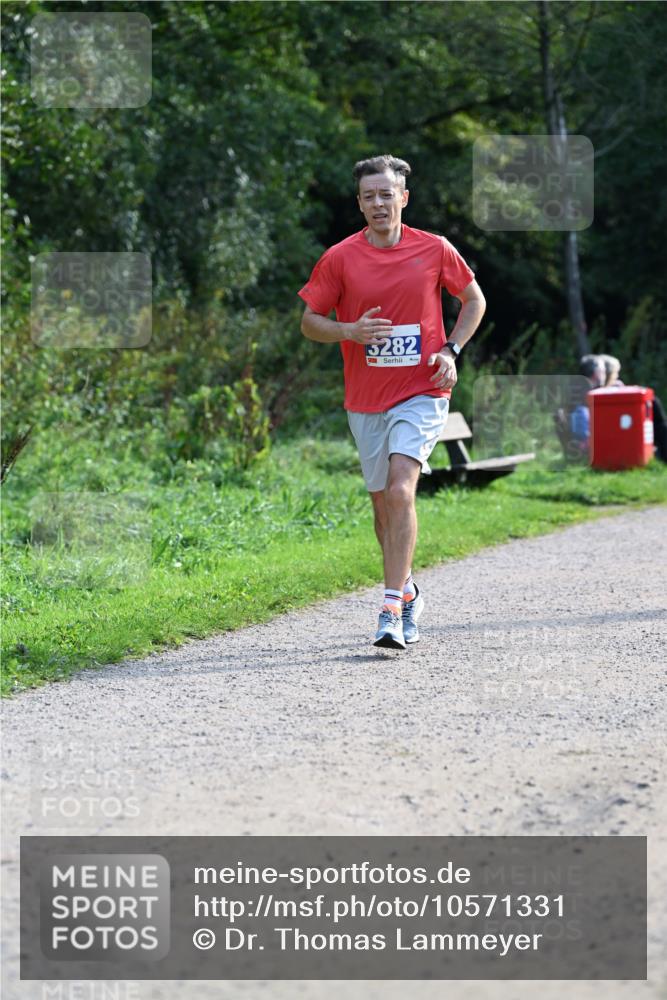 27.09.2026 - 35. Volkslauf durch das schöne Alstertal Dr. Thomas Lammeyer http://msf.ph/oto/10571331 27.09.2026 11:18:28 Laufen 5282 meine-sportfotos.de
