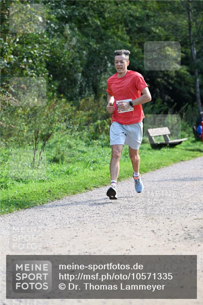 27.09.2026 - 35. Volkslauf durch das schöne Alstertal Dr. Thomas Lammeyer http://msf.ph/oto/10571335 27.09.2026 11:18:28 Laufen  meine-sportfotos.de