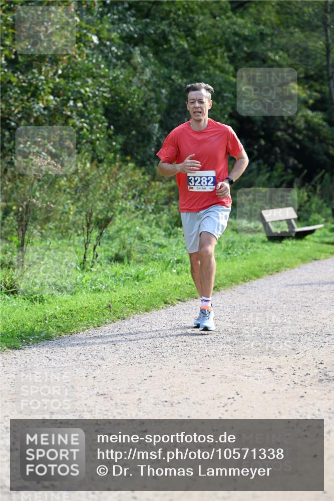 27.09.2026 - 35. Volkslauf durch das schöne Alstertal Dr. Thomas Lammeyer http://msf.ph/oto/10571338 27.09.2026 11:18:28 Laufen 3282 meine-sportfotos.de