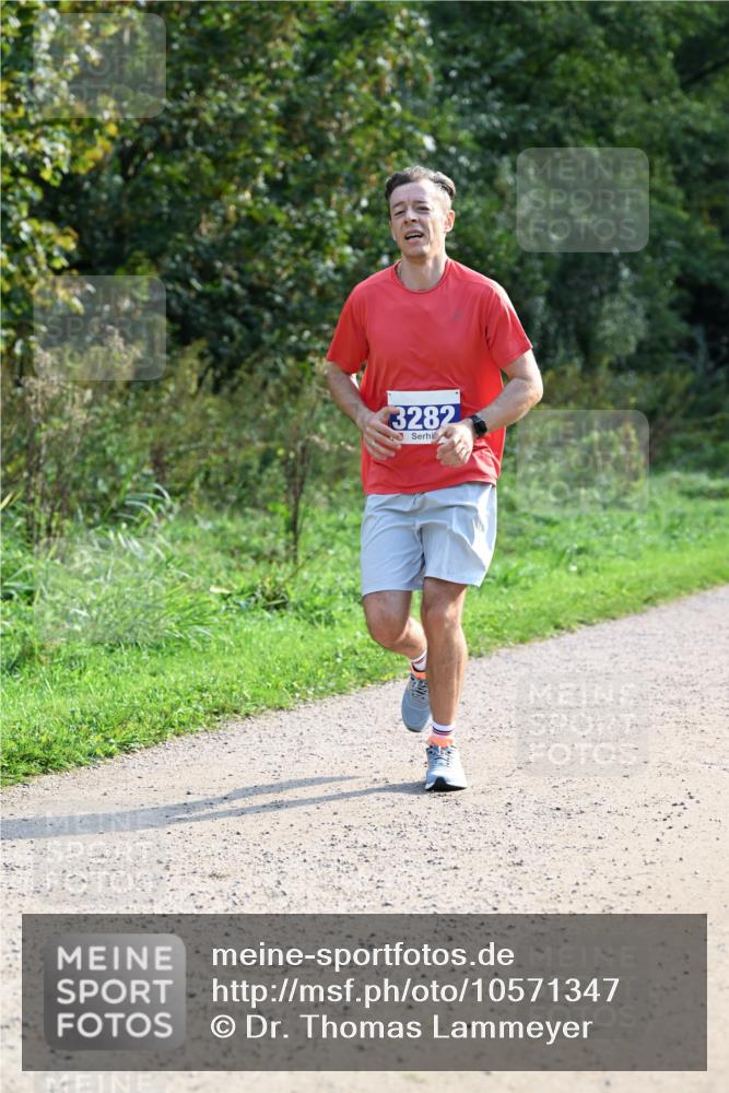 27.09.2026 - 35. Volkslauf durch das schöne Alstertal Dr. Thomas Lammeyer http://msf.ph/oto/10571347 27.09.2026 11:18:29 Laufen 3282 meine-sportfotos.de