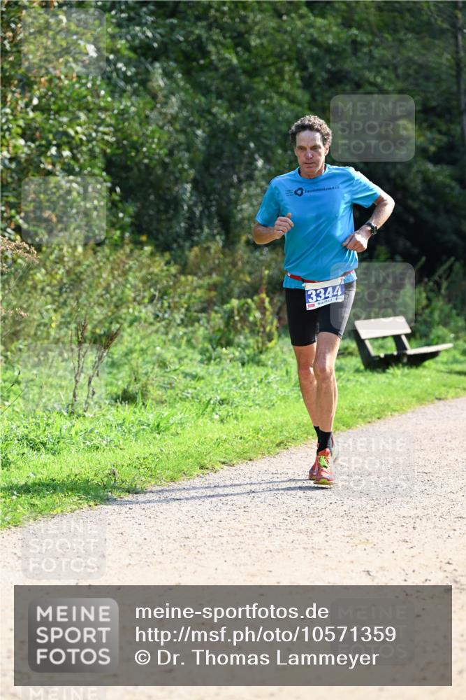 27.09.2026 - 35. Volkslauf durch das schöne Alstertal Dr. Thomas Lammeyer http://msf.ph/oto/10571359 27.09.2026 11:18:34 Laufen 3344 meine-sportfotos.de
