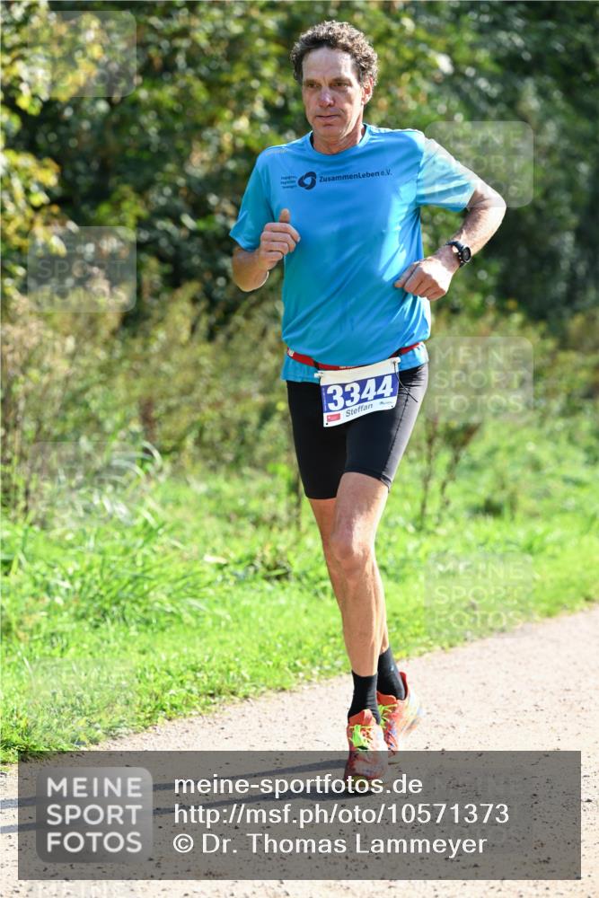 27.09.2026 - 35. Volkslauf durch das schöne Alstertal Dr. Thomas Lammeyer http://msf.ph/oto/10571373 27.09.2026 11:18:35 Laufen 3344 meine-sportfotos.de