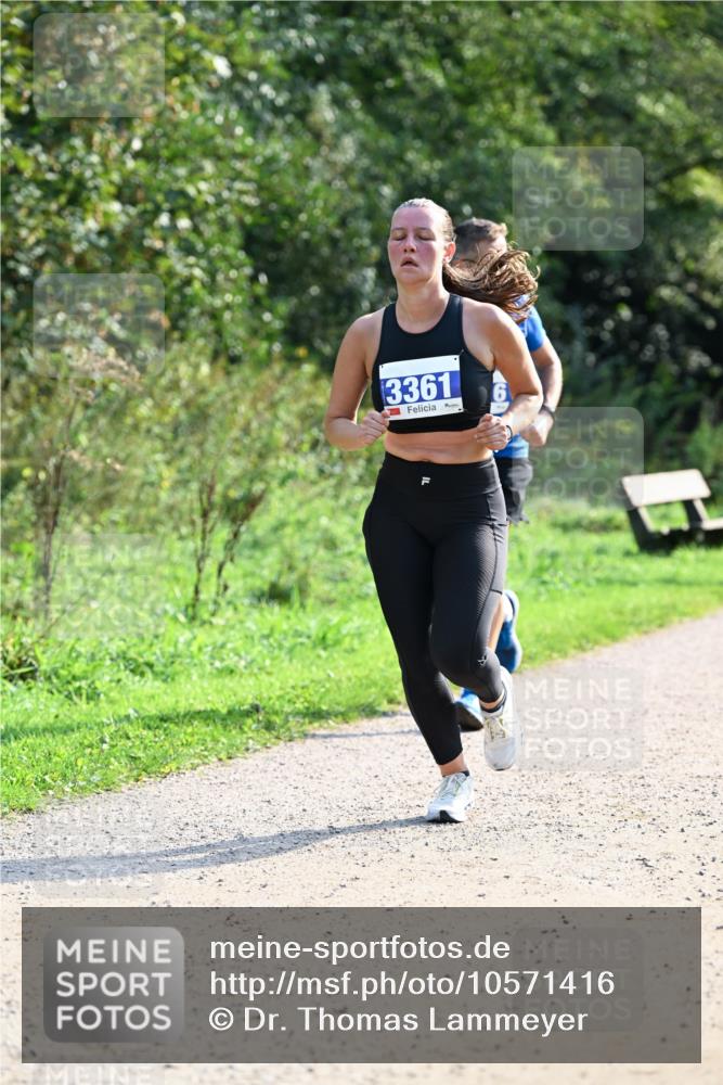 27.09.2026 - 35. Volkslauf durch das schöne Alstertal Dr. Thomas Lammeyer http://msf.ph/oto/10571416 27.09.2026 11:18:49 Laufen 3361 meine-sportfotos.de