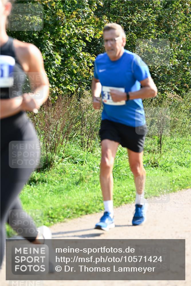 27.09.2026 - 35. Volkslauf durch das schöne Alstertal Dr. Thomas Lammeyer http://msf.ph/oto/10571424 27.09.2026 11:18:51 Laufen  meine-sportfotos.de
