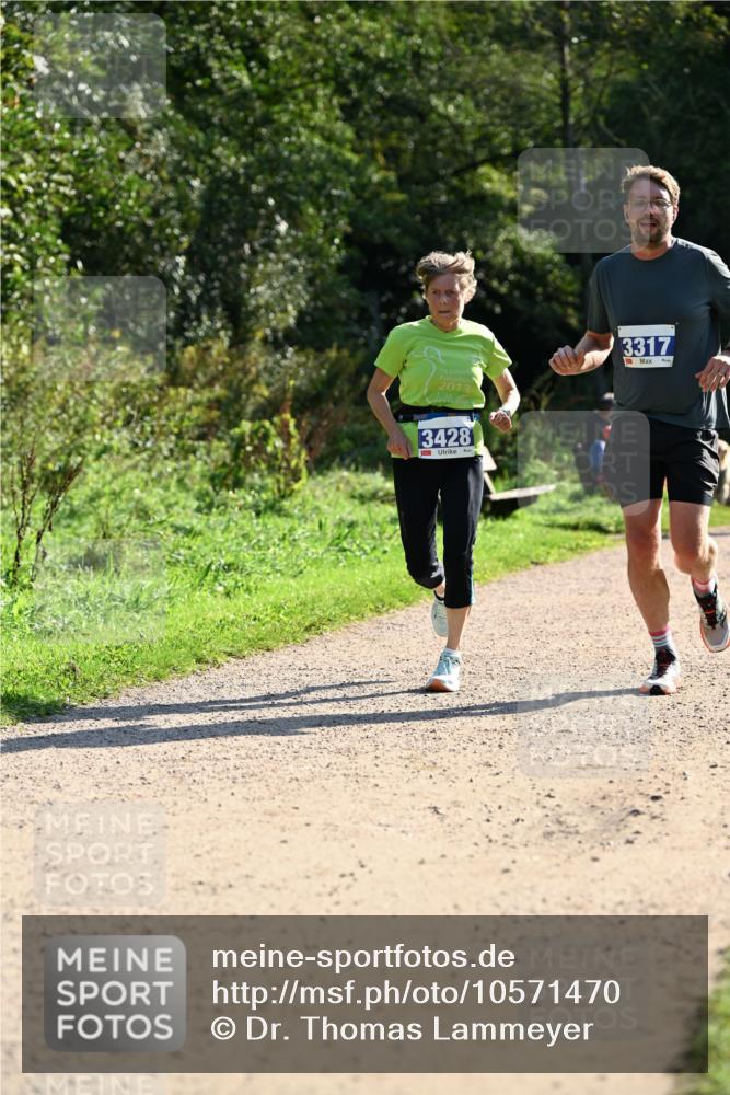 27.09.2026 - 35. Volkslauf durch das schöne Alstertal Dr. Thomas Lammeyer http://msf.ph/oto/10571470 27.09.2026 11:19:09 Laufen 15, 2013, 3317, 3428 meine-sportfotos.de