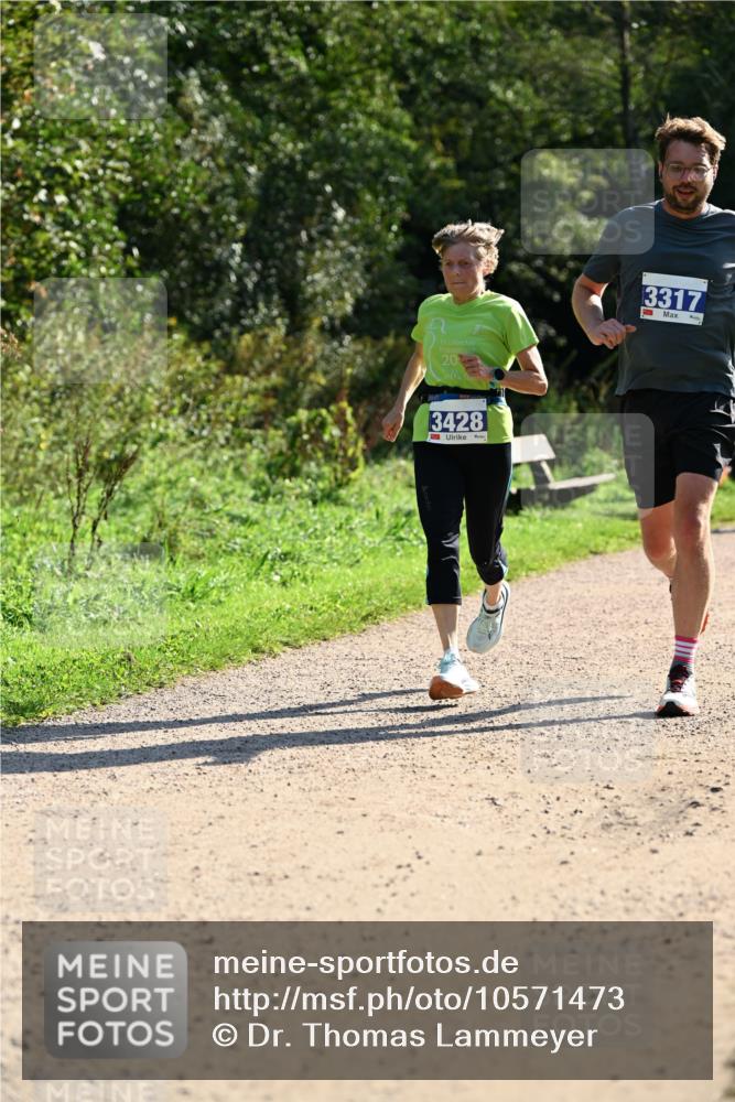 27.09.2026 - 35. Volkslauf durch das schöne Alstertal Dr. Thomas Lammeyer http://msf.ph/oto/10571473 27.09.2026 11:19:09 Laufen 15, 20, 3428, 3317 meine-sportfotos.de