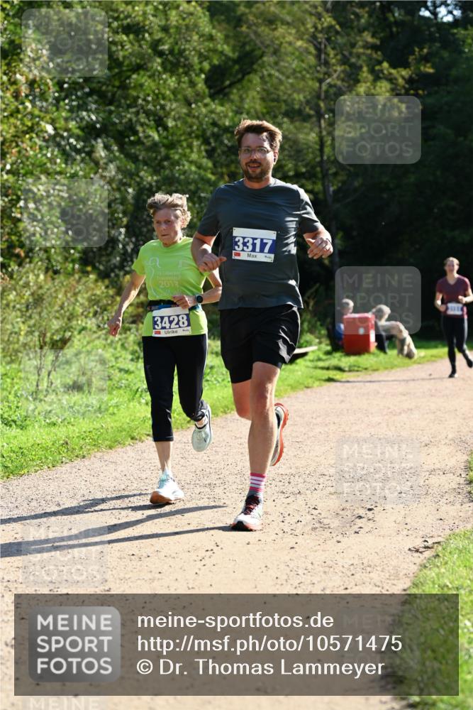 27.09.2026 - 35. Volkslauf durch das schöne Alstertal Dr. Thomas Lammeyer http://msf.ph/oto/10571475 27.09.2026 11:19:10 Laufen 15, 2013, 3428, 3317 meine-sportfotos.de