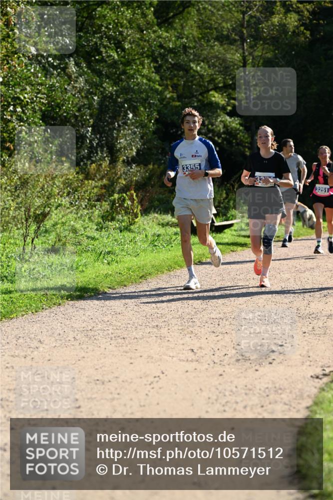 27.09.2026 - 35. Volkslauf durch das schöne Alstertal Dr. Thomas Lammeyer http://msf.ph/oto/10571512 27.09.2026 11:19:21 Laufen 3355, 24, 3251 meine-sportfotos.de