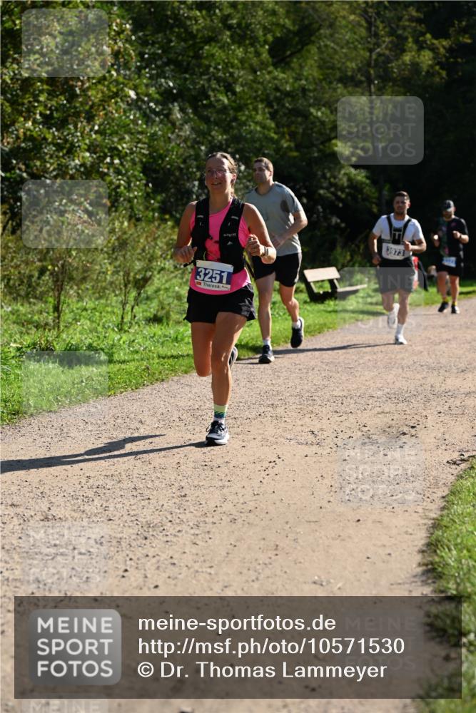27.09.2026 - 35. Volkslauf durch das schöne Alstertal Dr. Thomas Lammeyer http://msf.ph/oto/10571530 27.09.2026 11:19:24 Laufen 3251, 3973 meine-sportfotos.de