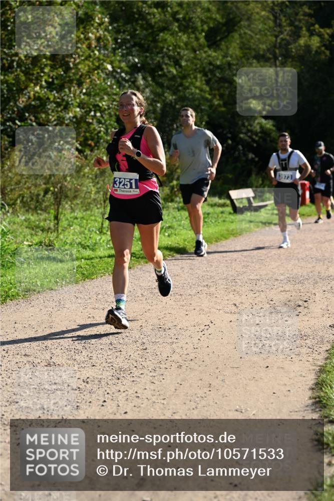 27.09.2026 - 35. Volkslauf durch das schöne Alstertal Dr. Thomas Lammeyer http://msf.ph/oto/10571533 27.09.2026 11:19:25 Laufen 3251 meine-sportfotos.de