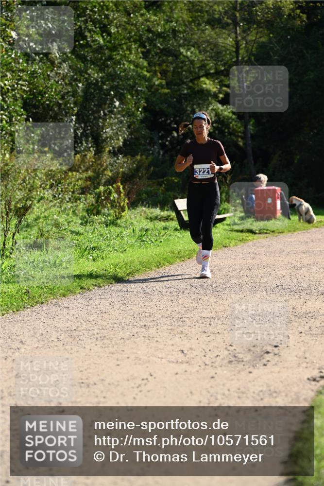 27.09.2026 - 35. Volkslauf durch das schöne Alstertal Dr. Thomas Lammeyer http://msf.ph/oto/10571561 27.09.2026 11:19:30 Laufen 3221 meine-sportfotos.de