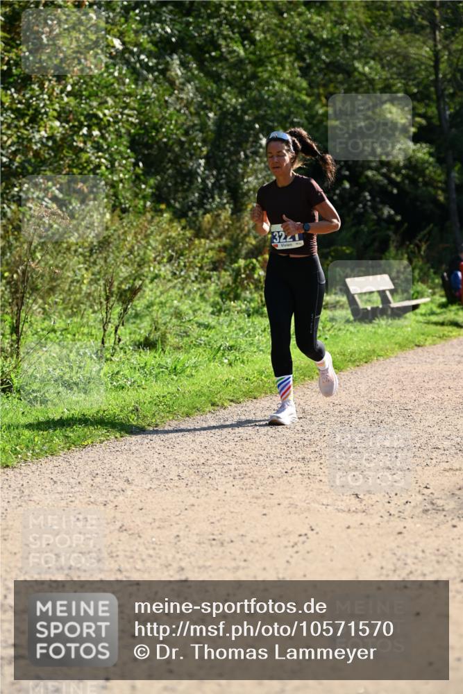 27.09.2026 - 35. Volkslauf durch das schöne Alstertal Dr. Thomas Lammeyer http://msf.ph/oto/10571570 27.09.2026 11:19:31 Laufen 3221 meine-sportfotos.de