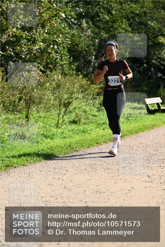27.09.2026 - 35. Volkslauf durch das schöne Alstertal Dr. Thomas Lammeyer http://msf.ph/oto/10571573 27.09.2026 11:19:31 Laufen 3221 meine-sportfotos.de