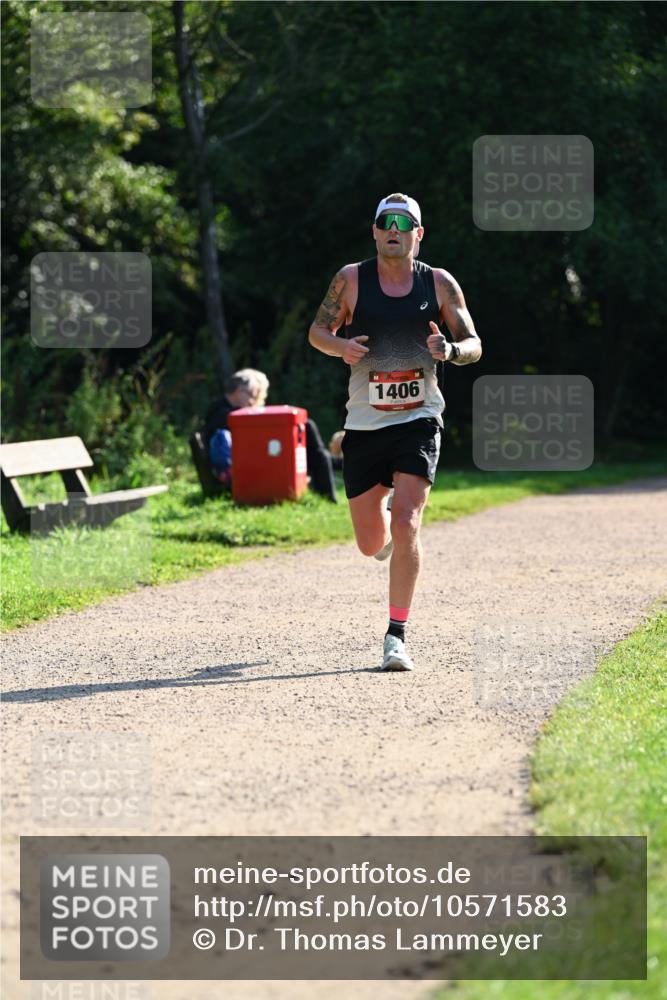 27.09.2026 - 35. Volkslauf durch das schöne Alstertal Dr. Thomas Lammeyer http://msf.ph/oto/10571583 27.09.2026 11:19:36 Laufen 1406 meine-sportfotos.de