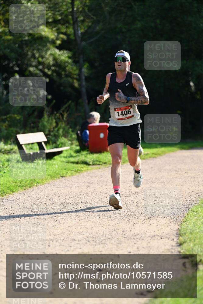 27.09.2026 - 35. Volkslauf durch das schöne Alstertal Dr. Thomas Lammeyer http://msf.ph/oto/10571585 27.09.2026 11:19:36 Laufen 1406 meine-sportfotos.de