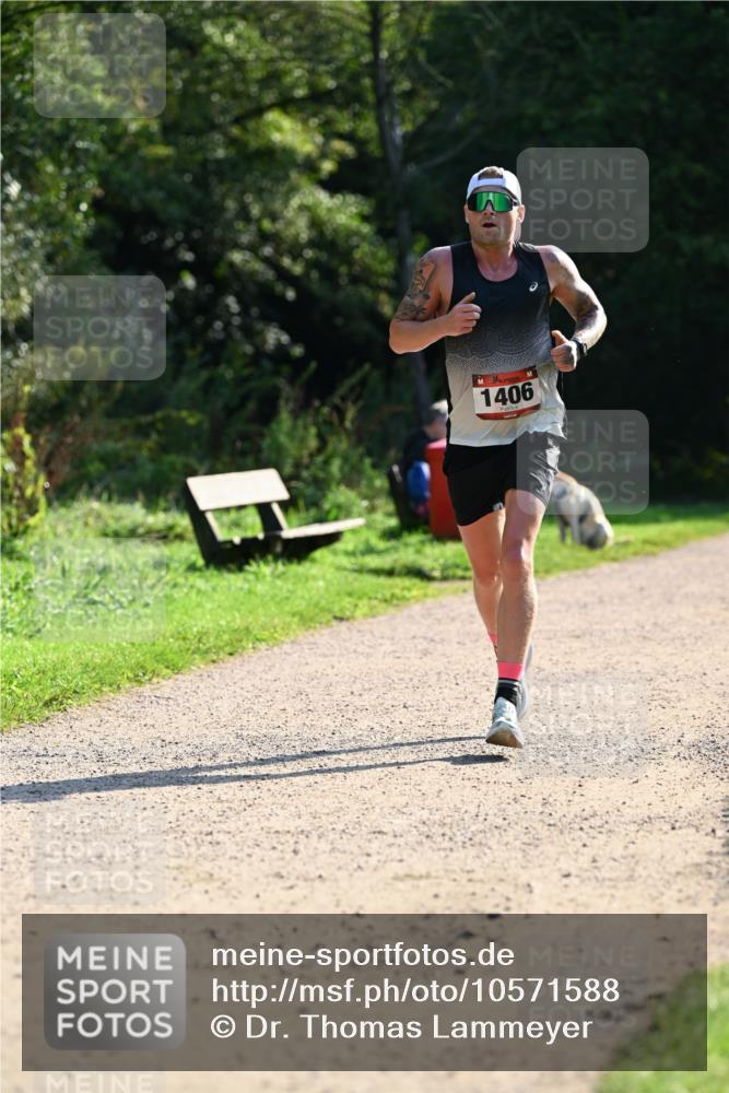 27.09.2026 - 35. Volkslauf durch das schöne Alstertal Dr. Thomas Lammeyer http://msf.ph/oto/10571588 27.09.2026 11:19:37 Laufen 1406 meine-sportfotos.de