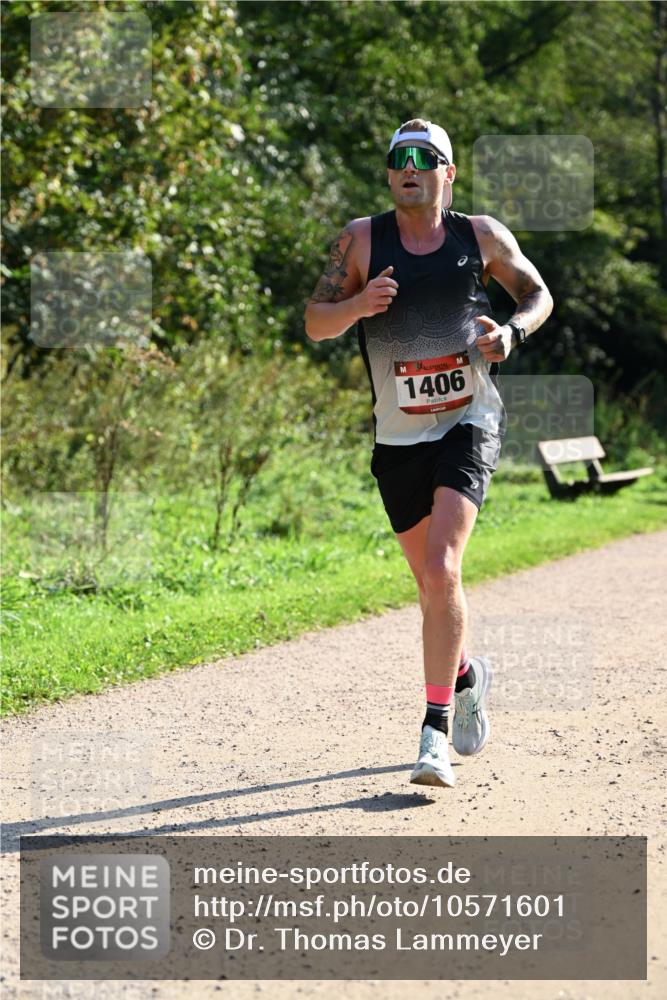 27.09.2026 - 35. Volkslauf durch das schöne Alstertal Dr. Thomas Lammeyer http://msf.ph/oto/10571601 27.09.2026 11:19:38 Laufen 1406 meine-sportfotos.de